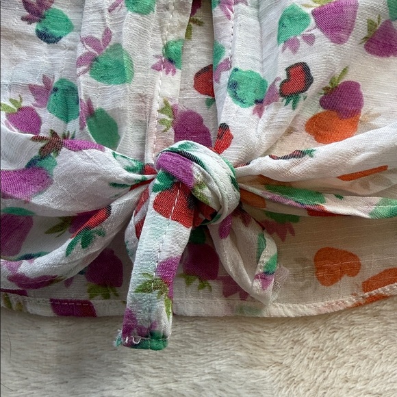 Hope & Harlow White Multicolored Strawberry Print Button Up Tie Front Blouse NWT - Picture 12 of 14